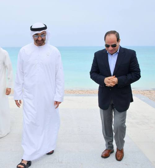 الرئيس السيسي يصطحب بن زايد في جولة بمدينة العلمين الجديدة