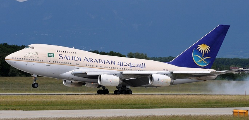 هبوط اضطرارى لطائرة سعودية بمطار القاهرة