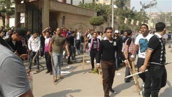 علقة موت لمراقبين رفضوا دخول أولياء أمور بلجنة إعدادية بالغربية