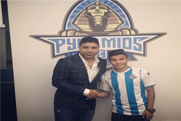 بيراميدز يتعاقد مع إسلام عيسي رسميآ