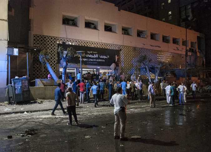 مصرع 19 مواطنآ وإصابة 30 في انفجار في المنيل بالقاهرة