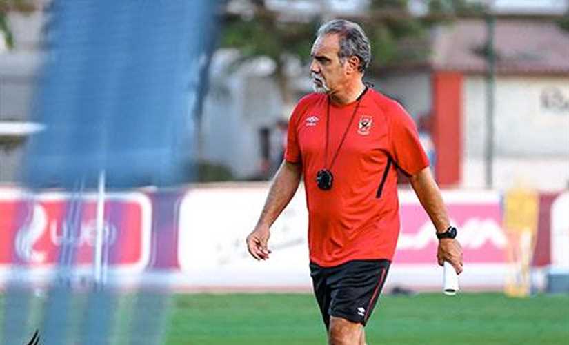 لاسارتي يبدي غضبه الشديد من إدارة الأهلي