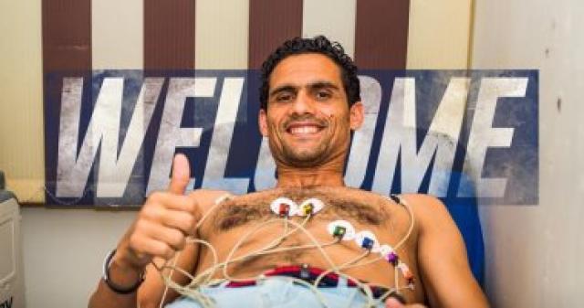 مدافع الأهلي يجتاز الكشف الطبى وينضم للجونة رسميآ