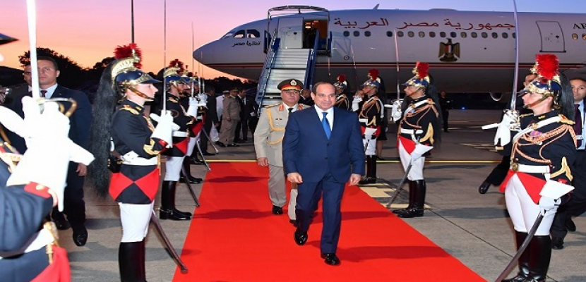 الرئيس السيسى يصل مدينة “بياريتز” الفرنسية للمشاركة فى قمة مجموعة السبع