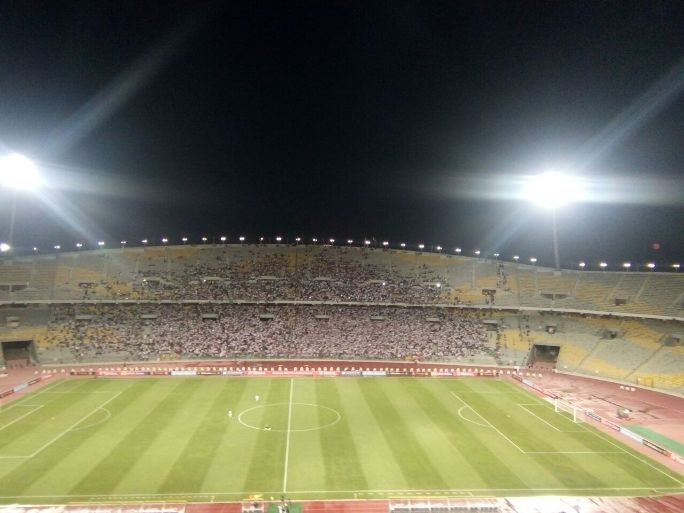 جماهير الزمالك تحتشد فى برج العرب في مباراة نهائي الكأس