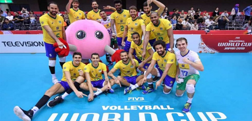 البرازيل تتوج بلقب كأس العالم للطائرة قبل جولة من النهاية