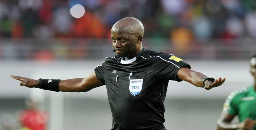 الأهلي يرسل للكاف مخالفات حكم مباراة النجم الساحلي بدوري الأبطال