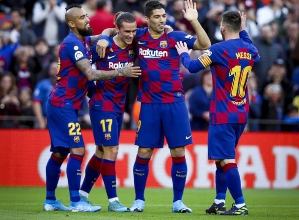 برشلونة يستضيف غرناطة اليوم فى الليجا الإسبانى