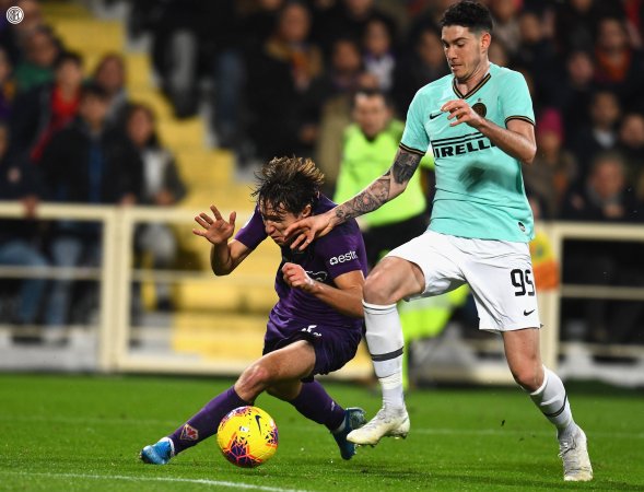إنتر ميلان يتعادل مع فيورنتينا 1-1 في الدوري الإيطالي