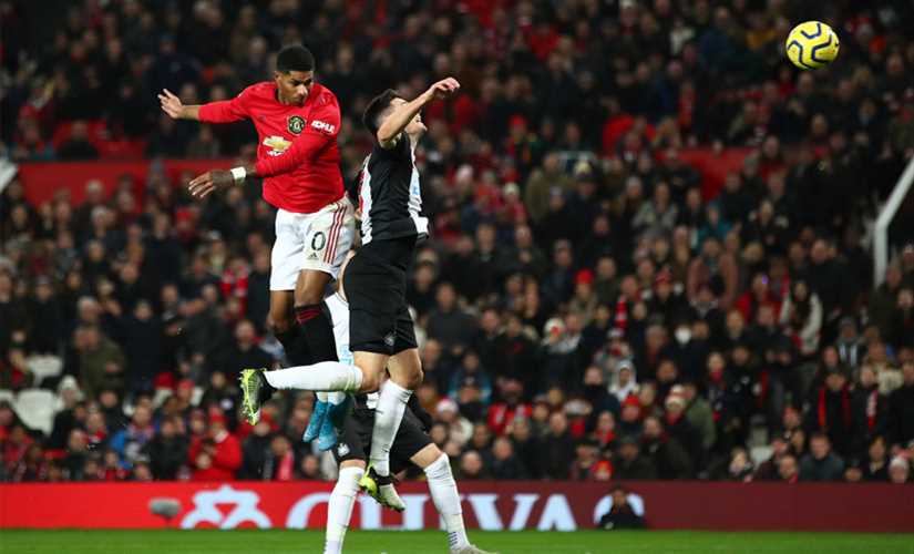 مانشستر يونايتد يكتسح نيوكاسل 4-1 في الدوري الإنجليزي