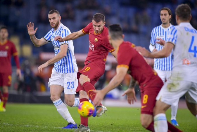روما يفوز علي سبال 3-1 في الدوري الإيطالي