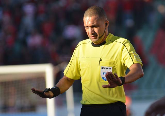 كاف يعلن حكام مباراة الأهلي أمام صن داونز بدوري أبطال أفريقيا