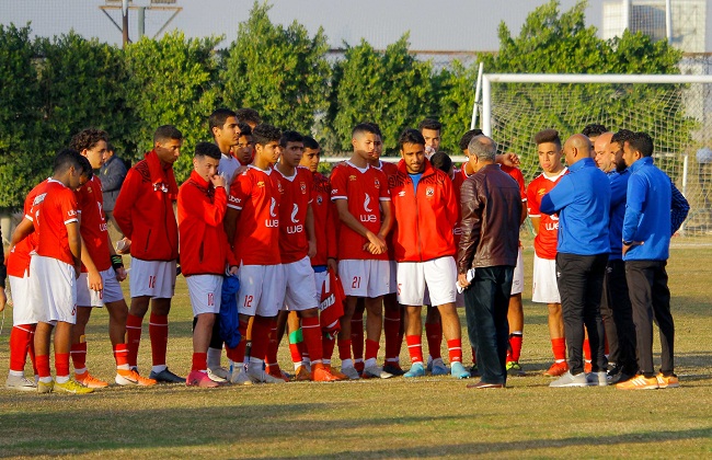 الأهلي يوقف عمرو أنور ويحيله للتحقيق