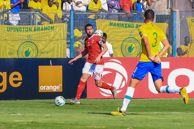 لجنة التخطيط بالأهلي ترفض طلب أحمد فتحي بالموافقة على التجديد