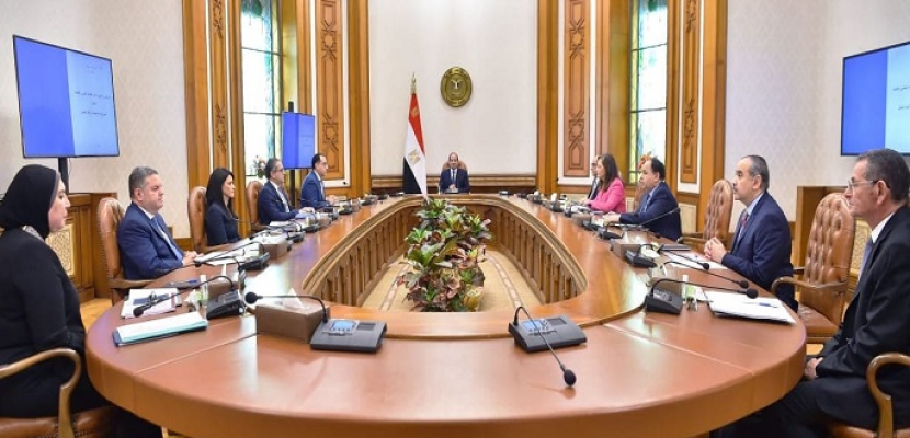 السيسى يوجه بتخصيص منحة للعمالة غير المنتظمة 500 جنيه لمدة 3 أشهر