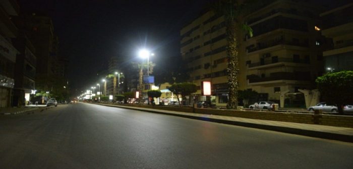 تطبيق المواعيد الشتوية لغلق المحلات والمقاهي اليوم