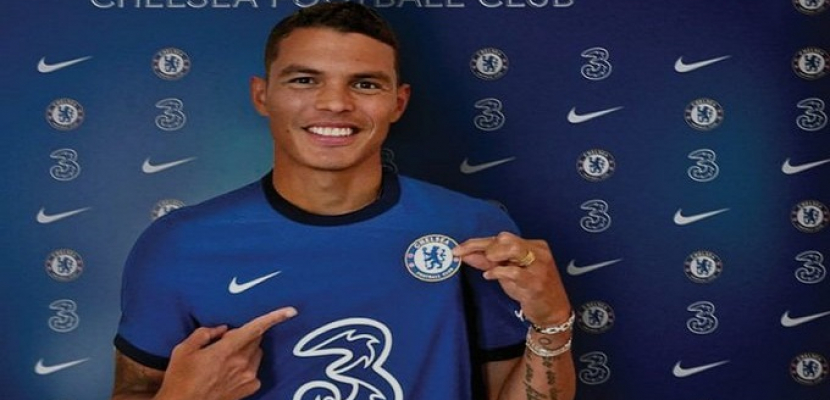 تشيلسي يعلن تمديد عقد لاعبه البرازيلي تياجو سيلفا