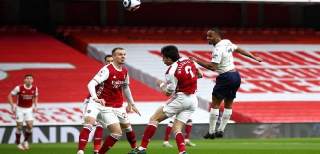 أرسنال ضيفاً ثقيلاً على نوريتش سيتى اليوم في الدوري الإنجليزي