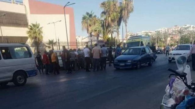 مصرع وإصابة 9 أشخاص في تصادم ميكروباص وتاكسي ببورسعيد