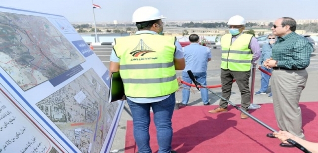 الرئيس السيسي يتفقد أعمال تطوير وتوسعة الطريق الدائري