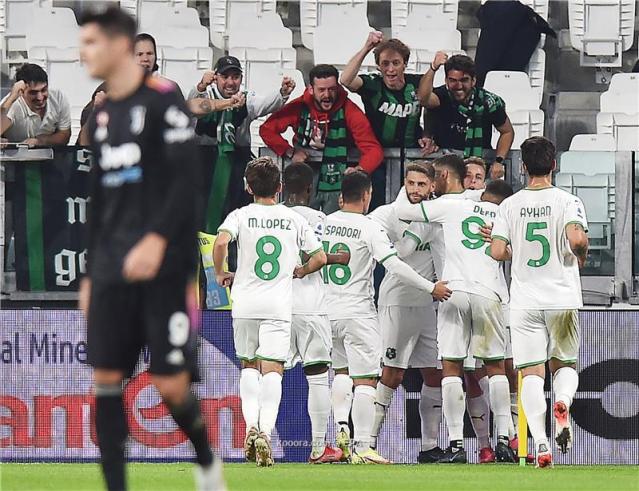ساسولو يفوز علي ميلان 3-1 في الدوري الإيطالي
