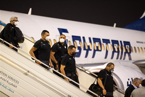 بعثة منتخب مصر لكرة القدم تصل الدوحة