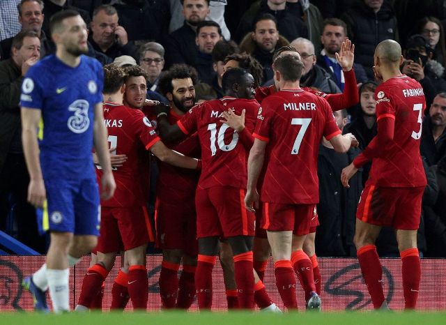 ليفربول يفوز على نيوكاسل 2-1 في الدوري الإنجليزي