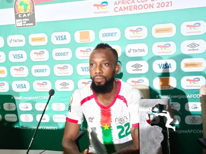 لاعب بيراميدز يتوج بجائزة رجل مباراة بوركينا فاسو وتونس