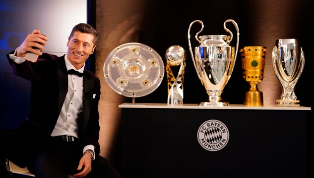 ليفاندوفسكي يتوج بجائزة “فيفا” لأفضل لاعب