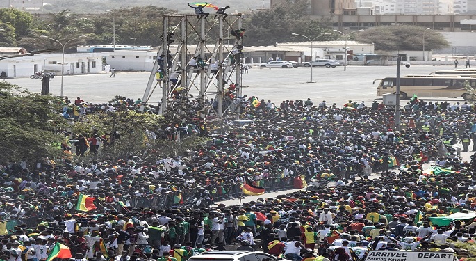 الكاف يعلن عن عدد جماهير السنغال أمام مصر في داكار