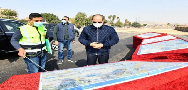 الرئيس السيسي يتفقد منطقة مصر القديمة والقاهرة التاريخية