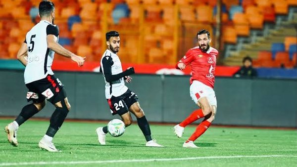 الأهلي يتعادل مع طلائع الجيش سلبياً في الدوري