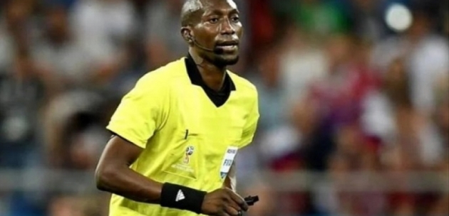 السنغالي ماجيتي نداي يدير مباراة العودة بين الأهلي والرجاء