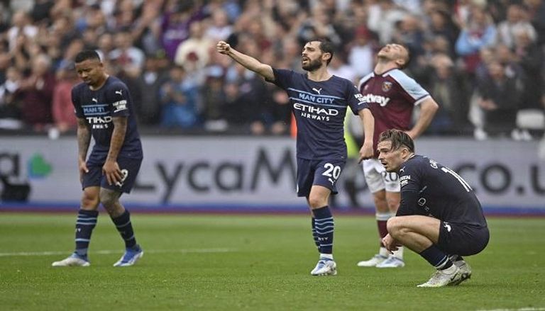 مانشستر سيتي يتعادل مع وست هام 2-2 ويقترب من لقب الدوري الإنجليزي