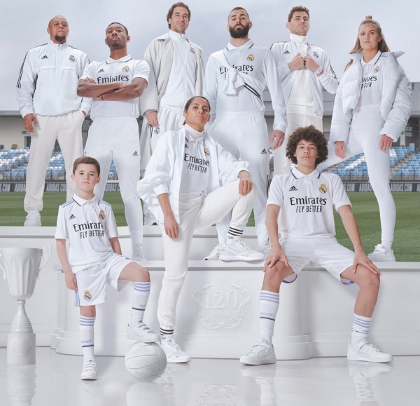 ريال مدريد يكشف عن قميصه للموسم الجديد