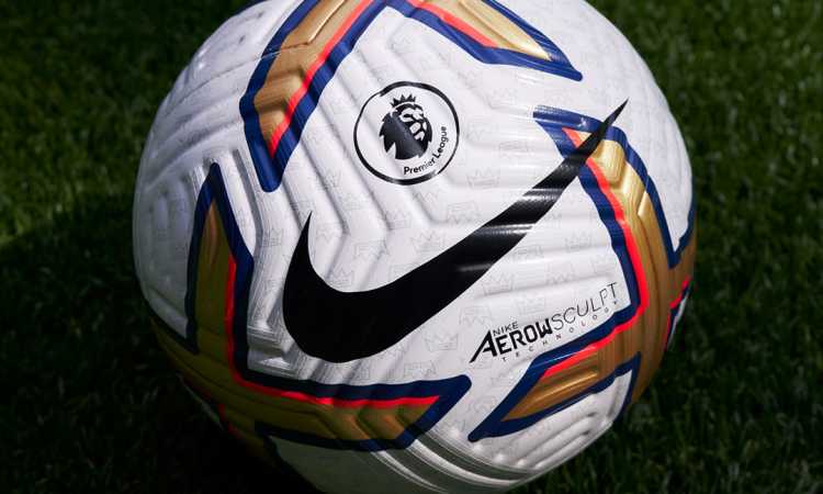 الكشف عن كرة الدورى الإنجليزى موسم 2022-2023