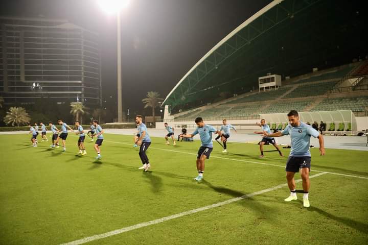 الدوليون يشاركون في تدريبات بيراميدز بدبي