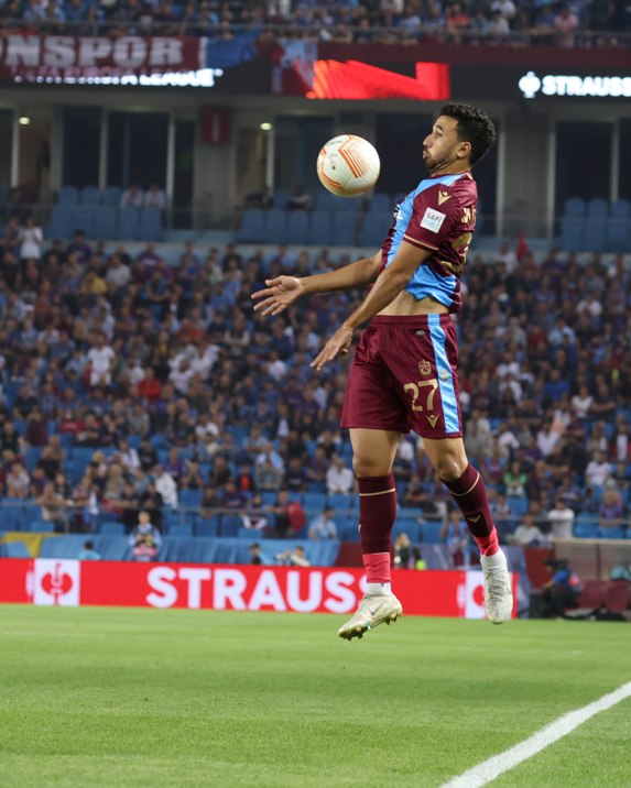 تريزيجيه يشارك في فوز طرابزون برباعية علي موناكو بالدوري الأوروبي
