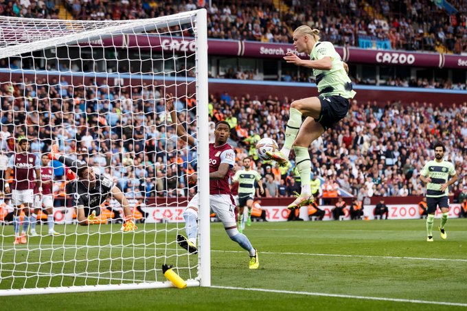 مانشستر سيتي يتعادل مع أستون فيلا 1-1 في الدوري الإنجليزي الممتاز