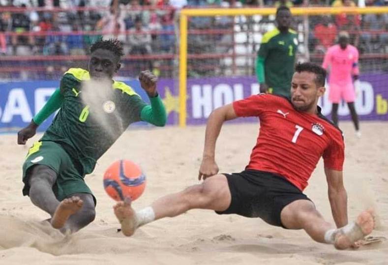 منتخب السنغال يفوز على مصر في نهائي أمم أفريقيا للكرة الشاطئية بركلات الترجيح