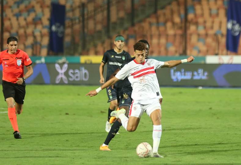 حقيقة مفاوضات الأهلي لضم إمام عاشور