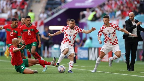 المغرب يتعادل مع كرواتيا سلبياً في الشوط الأول بكأس العالم