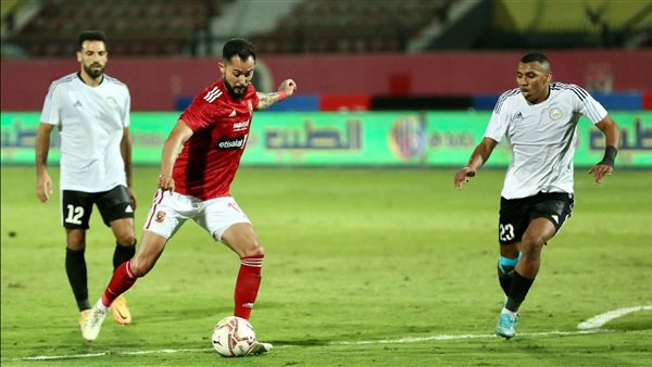 الأهلي يفوز على طلائع الجيش 2-1 وينفرد بصدارة الدوري