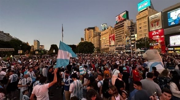 الرئيس الأرجنتيني: سأتابع نهائي كأس العالم مع الشعب