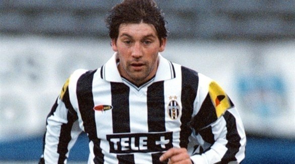 وفاة أونيل لاعب أوروجواي سابقاً عن 49 عاماً