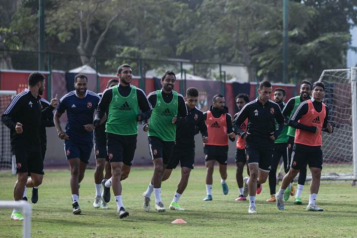 الأهلي يختتم تدريباته استعداداً لمباراة فاركو
