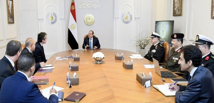 السيسي يبحث التعاون مع شركة تاليس الفرنسية في مجال تكنولوجيا البصريات والإليكترونيات
