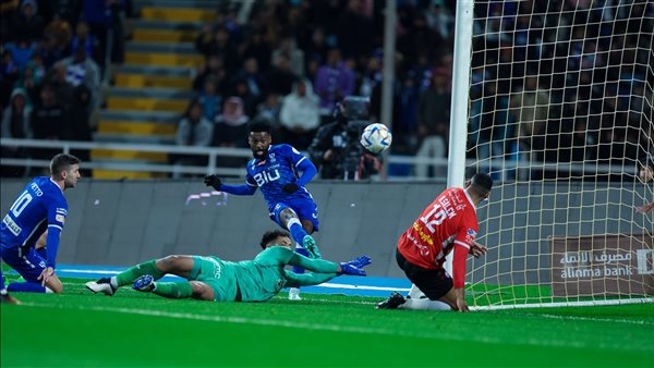 الهلال يتعادل مع الرائد 1-1 في الدوري السعودي