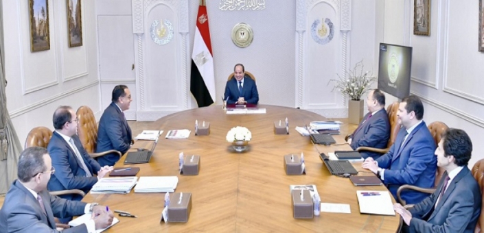 الرئيس السيسي يتابع معدلات الإفراج الحالية والمستقبلية عن البضائع من الموانئ وخروجها إلى الأسواق