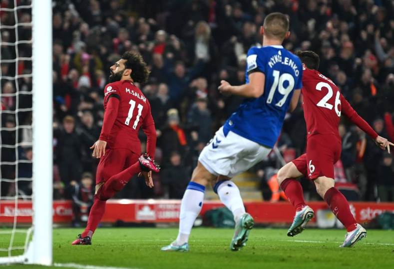 ليفربول يواجه برينتفورد بأمل الدخول في المربع الذهبي للبريميرليج